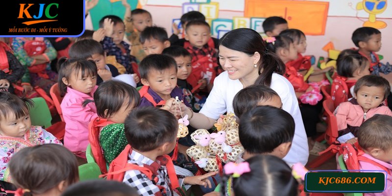 Quà được trao đi để giúp đỡ các đối tượng khó khăn