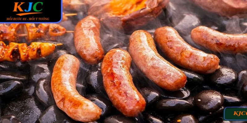 Đại chiến lạp xưởng nướng đá là sự kiện đặc sắc